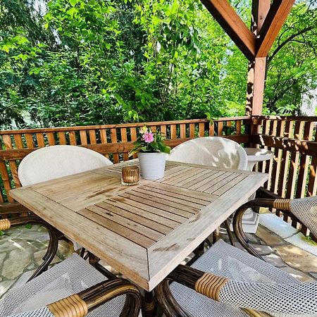 Ferienwohnungen An Der Salvatorkirche - Exklusiv-Apartments Mit Terrasse Coburg Esterno foto